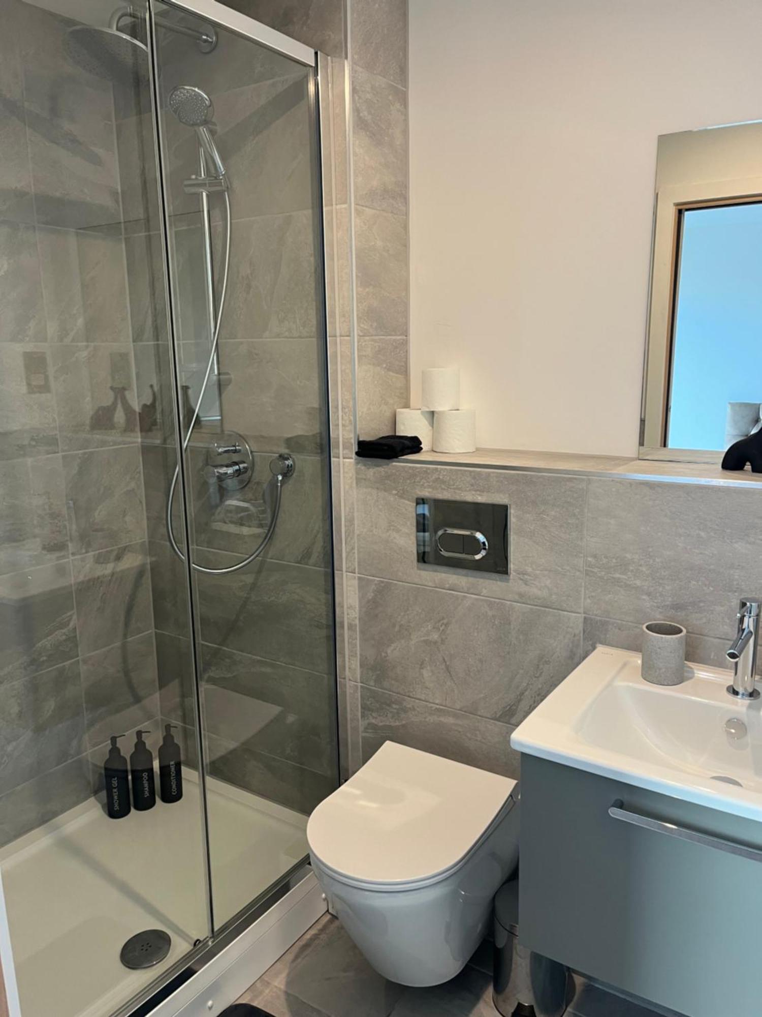 Superb New Build City Centre Flat And Gym York Exteriör bild