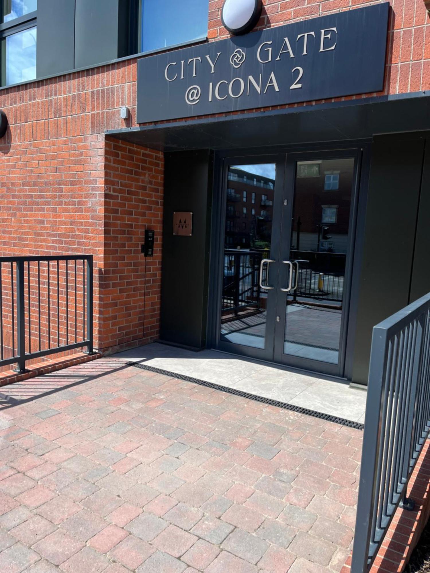 Superb New Build City Centre Flat And Gym York Exteriör bild